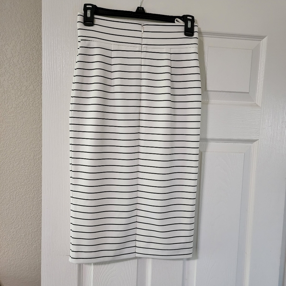 Antonio Melani skirt - Picture 2 of 5